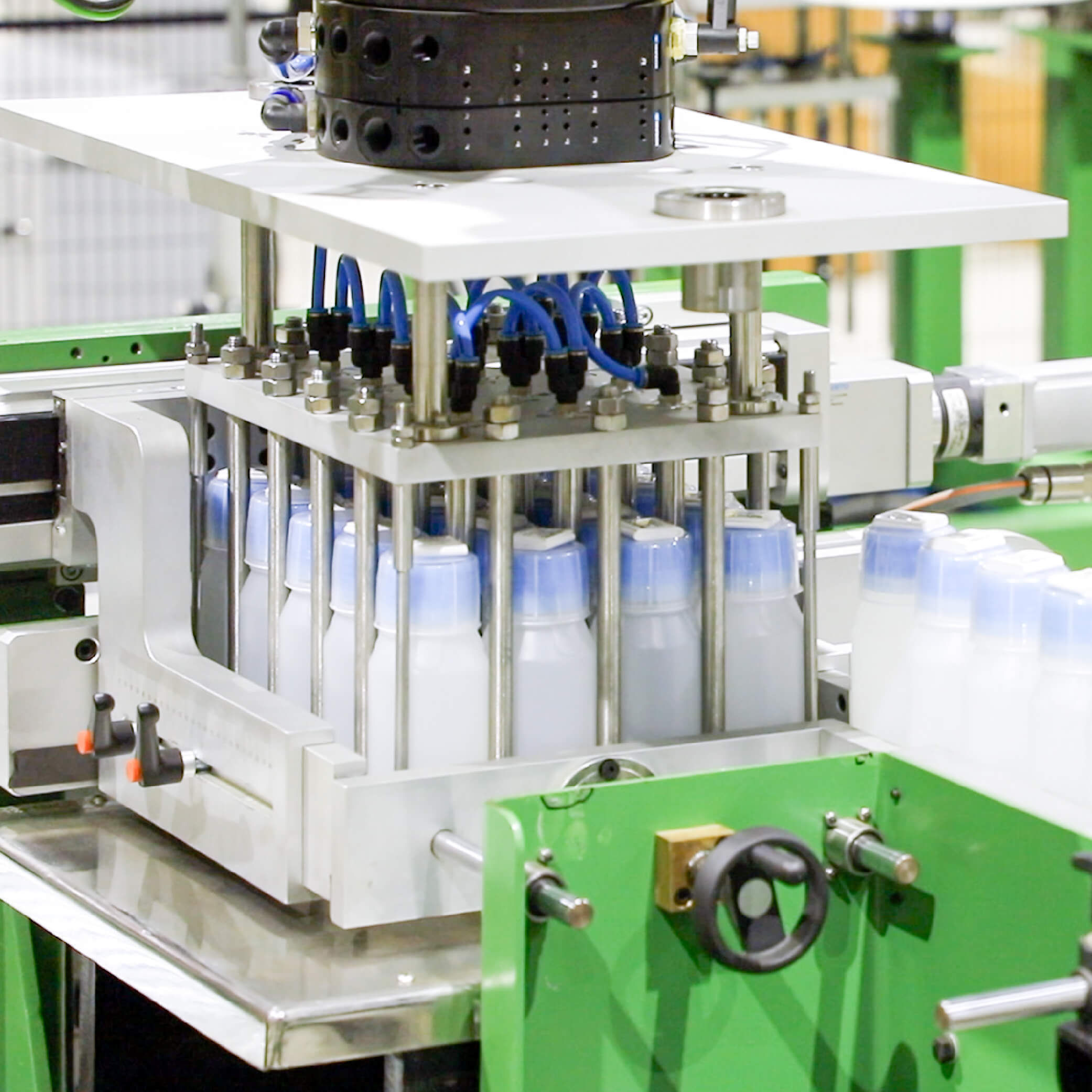 Cybernetik Website Element